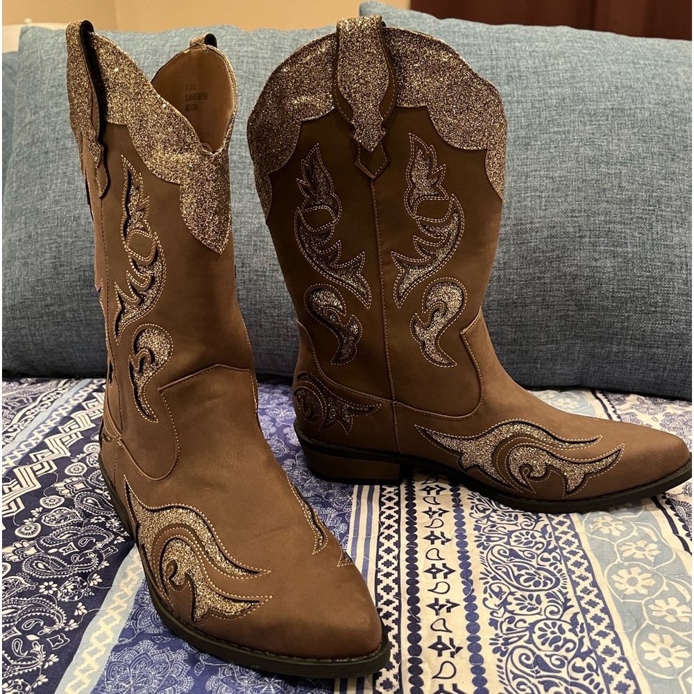 Women’s cowboy boots